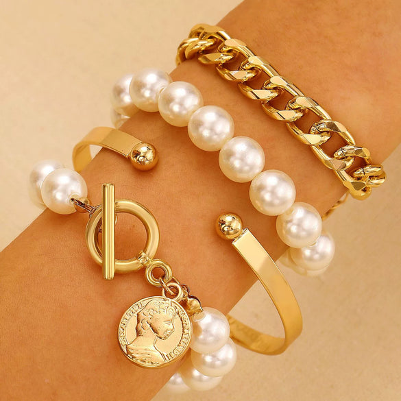 Wholesale Women's Multilayer Retro Alloy Geometric Bracelet With Electroplating