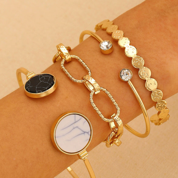 Wholesale Women's Multilayer Retro Alloy Geometric Bracelet With Electroplating