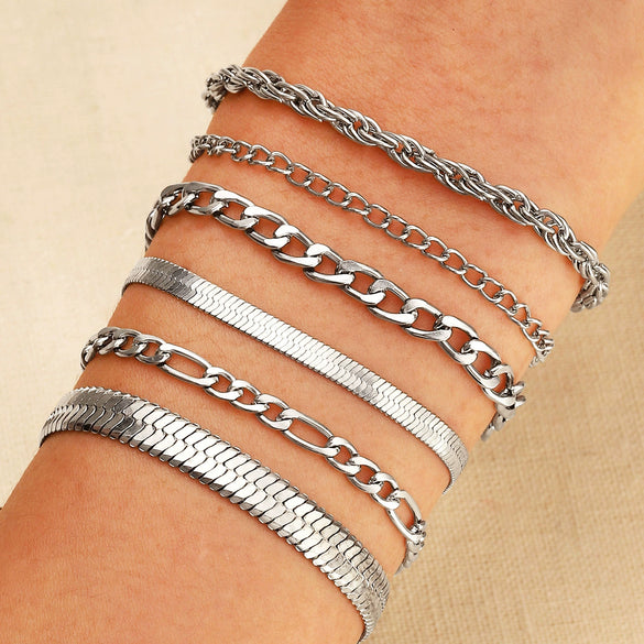 Wholesale Women's Multilayer Retro Alloy Geometric Bracelet With Electroplating
