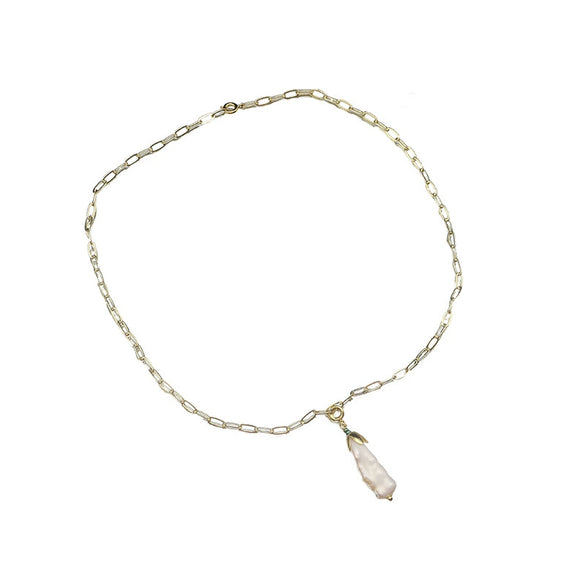 Wholesale Women's Natural Baroque Pearl Necklace With Retro Niche Design Pendant And Geometric Styling High End Sweater Chain