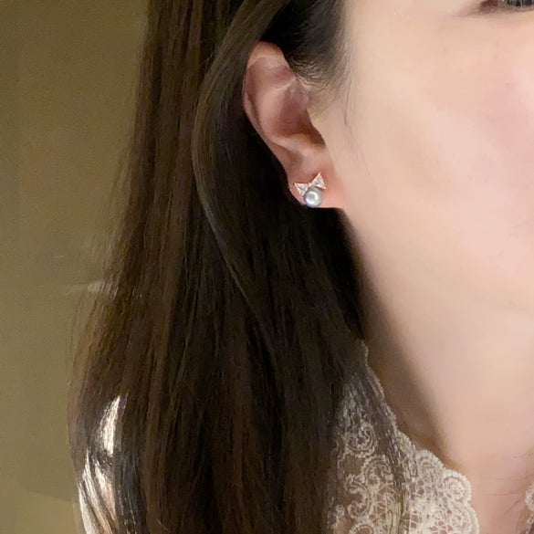Wholesale Women's Natural Freshwater Pearl And Zircon Bow Earrings Oblate Shape