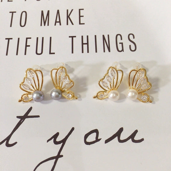 Wholesale Women's Natural Freshwater Pearl Earrings In Sweet Classic Butterfly Wings Style