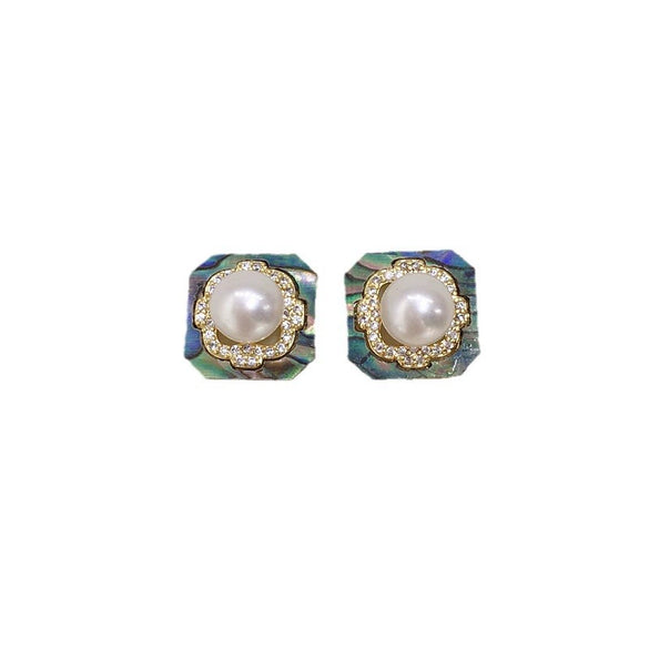 Wholesale Women's Natural Freshwater Pearl Earrings S925 Sterling Silver Needles Oblate Shape