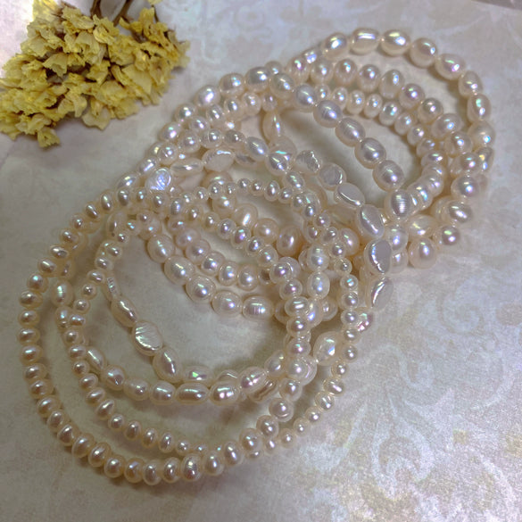 Wholesale Women's Natural Freshwater Pearl Stretch Bracelet With Elastic Cord Nearly Round Shape Simple Style
