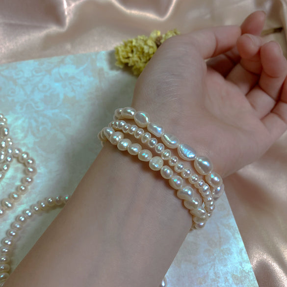 Wholesale Women's Natural Freshwater Pearl Stretch Bracelet With Elastic Cord Nearly Round Shape Simple Style