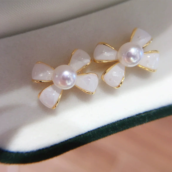Wholesale Women's Natural Freshwater Pearl Sweet Bow Hypoallergenic 18K Goldfilled Earrings
