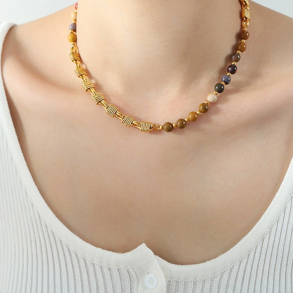 Wholesale Women's Natural Stone Agate Pig Nose Titanium Steel Necklace With O Shaped Chain Knot Braided Chain And Electroplated Geometric Design