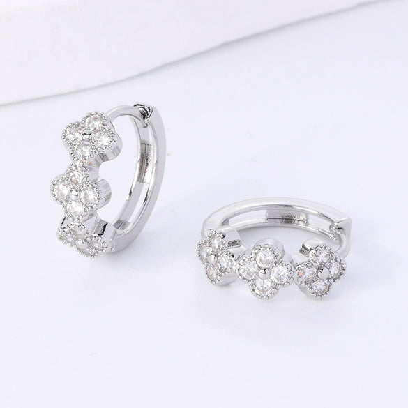 Wholesale Women's Natural Style Diamondencrusted Goldplated Environmental Protection Copper Earrings