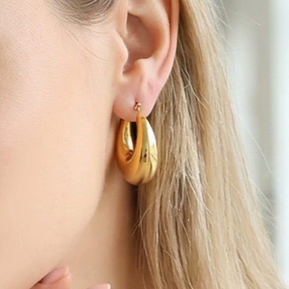 Wholesale Women's Niche Design Geometric Ushaped Stainless Steel 18K Gold Plated Earrings