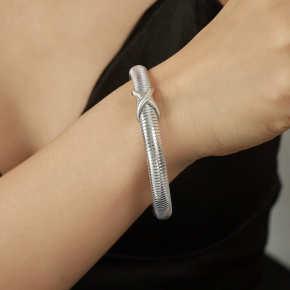 Wholesale Women's Niche Fashion Joker Spring Bracelet Jewelry 316L Stainless Steel 18K Gold Plated