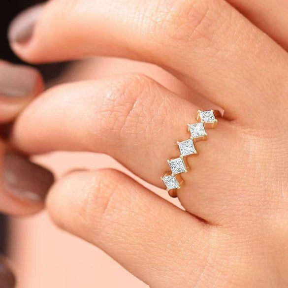 Wholesale Women's Niche Geometric Copper Ring With Zircon And Heart Shape
