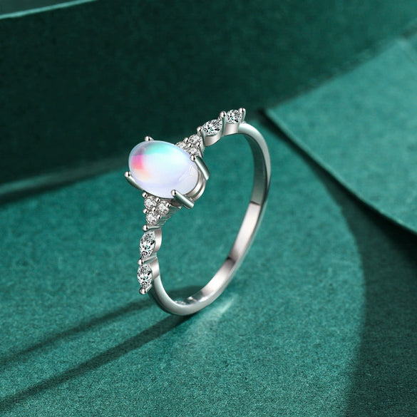 Wholesale Women's Niche Geometric Eggshaped S925 Sterling Silver Moonstone Jewelry Bracelet And Closed Ring
