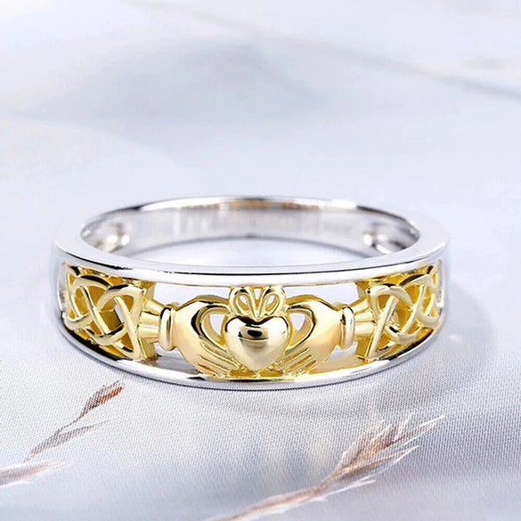 Wholesale Women's Niche Geometric Heart Crown Copper Ring With Electroplating Jewelry