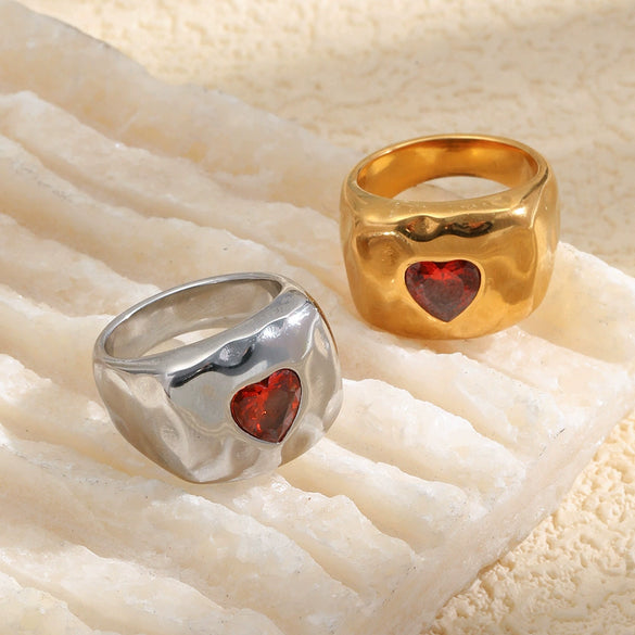 Wholesale Women's Niche Retro Geometric Heartshaped Stainless Steel 18K Goldplated Diamond Ring Accessories