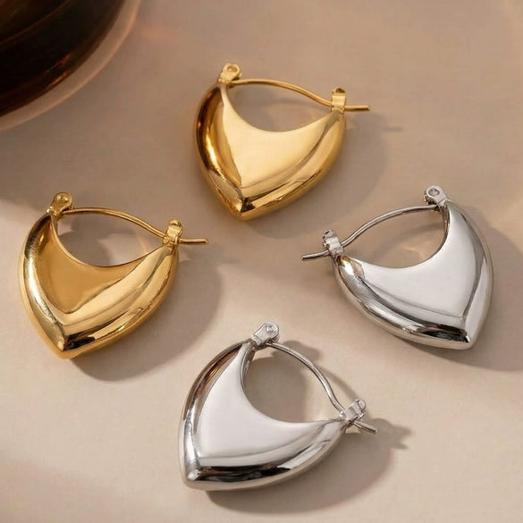 Wholesale Women's Niche Style Geometric Heartshaped Hollow Stainless Steel Earrings With 18K Real Gold Plating