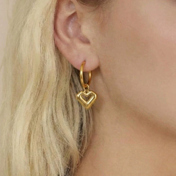 Wholesale Women's Niche Style Geometric Heartshaped Stainless Steel 18K Gold Plated Earrings