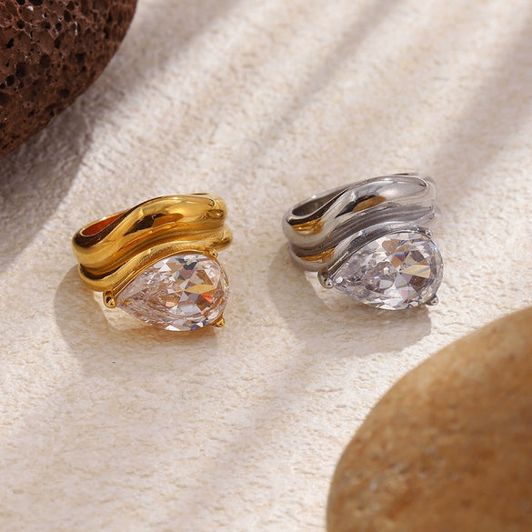 Wholesale Women's Niche Style Geometric Stainless Steel 18K Gold Electroplated Ring Hand Jewelry