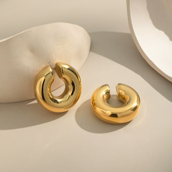Wholesale Women's Non Pierced Ear Bone Clip C Shaped Glossy Thick Round Tube Ear Clip In Stainless Steel With Electroplating Geometric Style