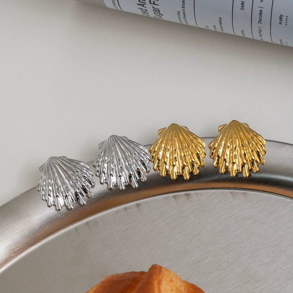 Wholesale Women's Ocean Style Casual Shell Earrings With Animal Zodiac Pattern Vacuum Real Gold Plated In Pvd Furnace
