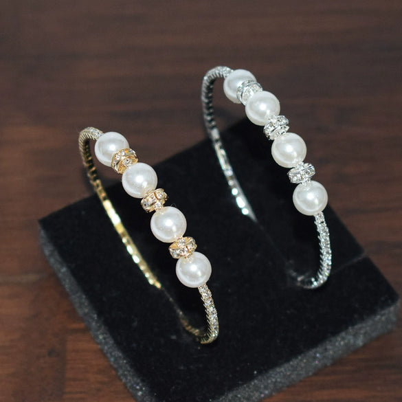 Wholesale Women's Open Crystal Pearl Bracelet In Original Design Mixed Alloy With Rhinestone And Electroplating