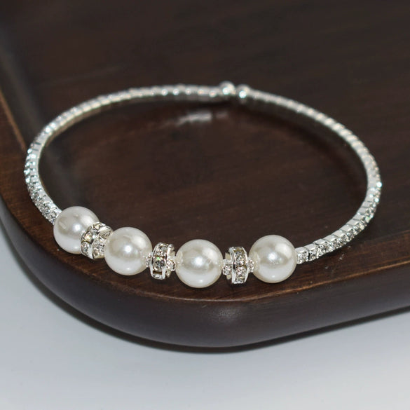Wholesale Women's Open Crystal Pearl Bracelet In Original Design Mixed Alloy With Rhinestone And Electroplating