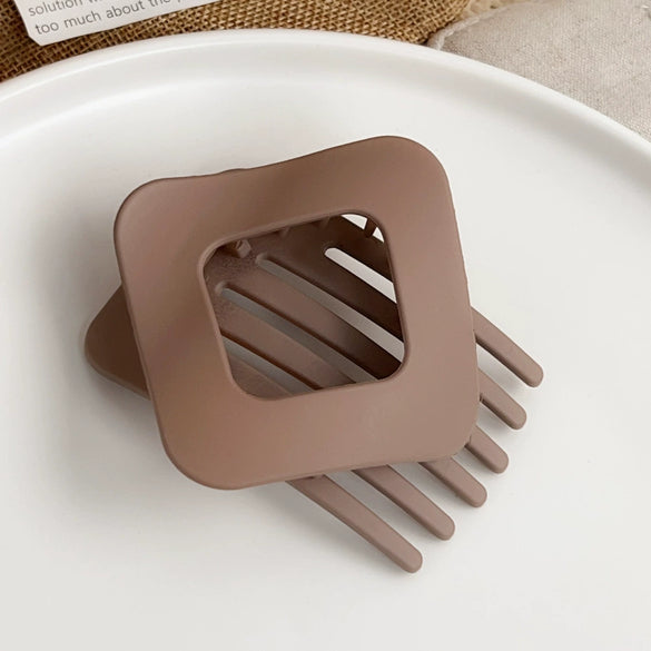 Wholesale Women's Pc Duckbill Clip Hair Accessories Simple Geometric Baking Paint Style