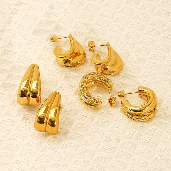 Wholesale Women's Personal Geometric Titanium Steel Electroplated Earrings