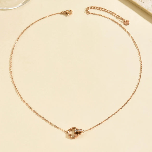 Wholesale Women's Personality Geometric Titanium Steel Electroplated Necklace With Interlocking Double Rings