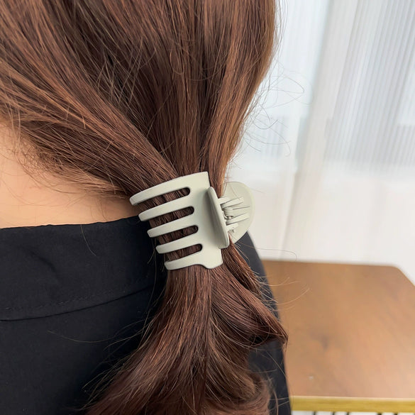 Wholesale Women's Plastic And Resin Handmade Fashion Grip Clip Headdress For High Ponytail