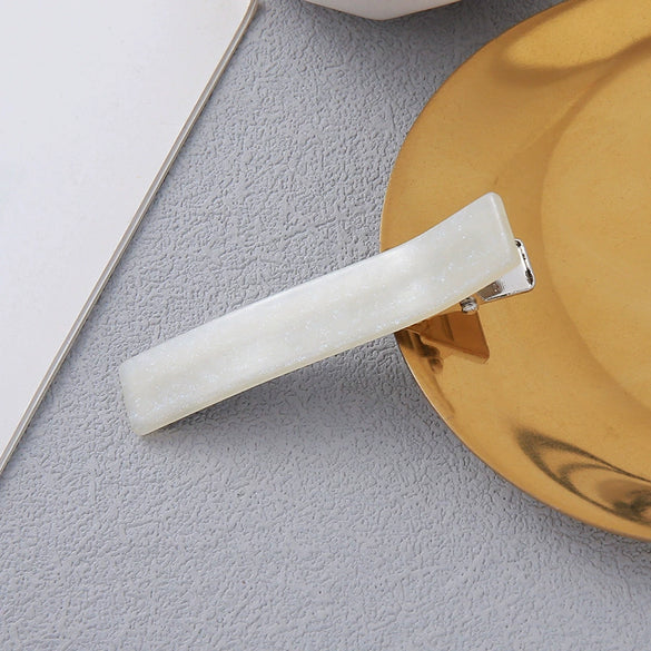 Wholesale Women's Plastic And Resin Square Duck Bill Clip Hairpin In Minimalist Style With Manual Design