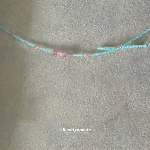 Wholesale Women's Plastic Resin Bow Shaped Handmade Clavicle Necklace