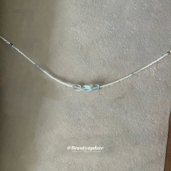 Wholesale Women's Plastic Resin Bow Shaped Handmade Clavicle Necklace