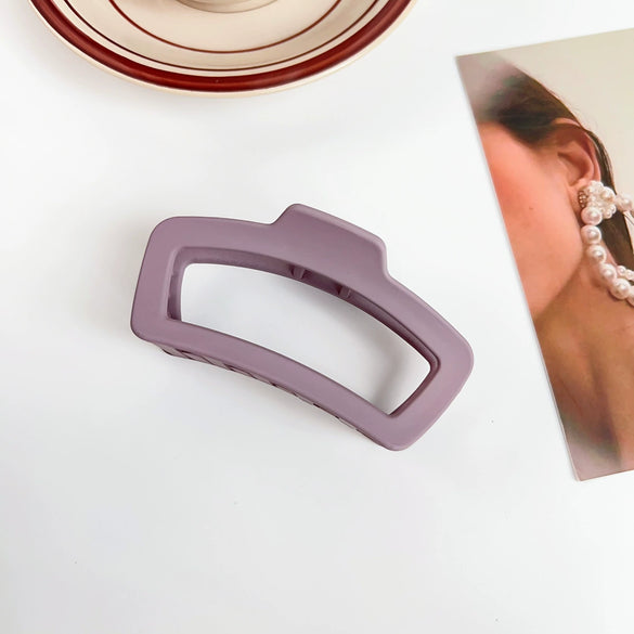 Wholesale Women's Plastic Resin Geometric Handmade Hair Grab Clips
