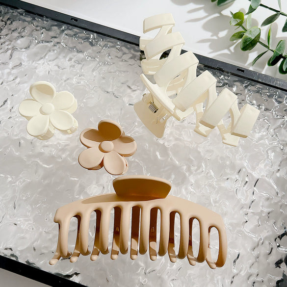Wholesale Women's Plastic Resin Hair Clips Simple Geometric Style Baking Paint Process