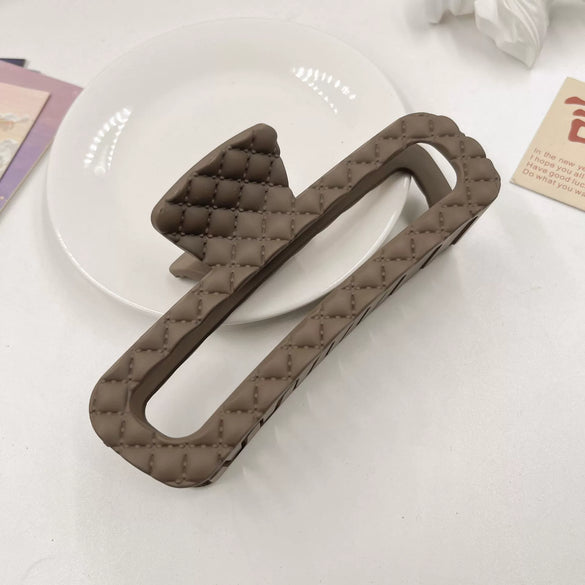 Wholesale Women's Plastic Resin Handmade Simple Geometric Shark Clip Hair Accessory