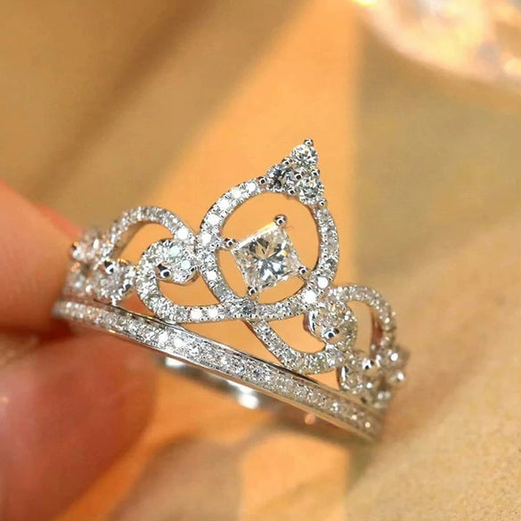Wholesale Women's Princess Style Copper Ring With Zirconia And Geometric Crown Pattern