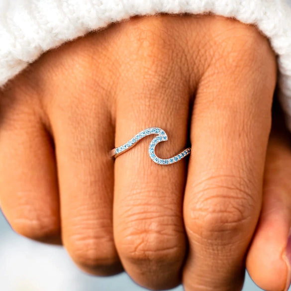 Wholesale Women's 925 Pure Silver Geometric Sea Wave Zircon Ring With Electroplating