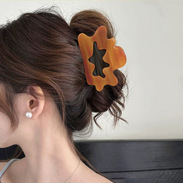 Wholesale Women's Pvc Handmade Cloud Geometric Hollow Claw Clip Hair Accessory