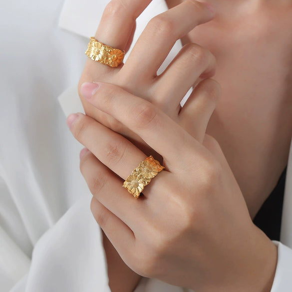 Wholesale Women's Relief Geometric Open Ring In Titanium Steel With 18K Gold Electroplated Non Fading Niche Design