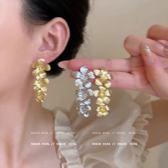 Wholesale Women's Retro Alloy Electroplated Flower Tassel Earrings