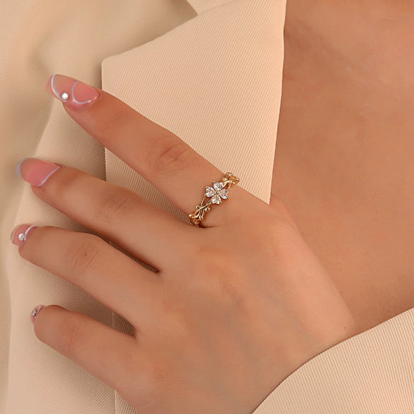 Wholesale Women's Retro Copper Ring With Microinlaid Zircon And Fourleaf Clover Flower Design