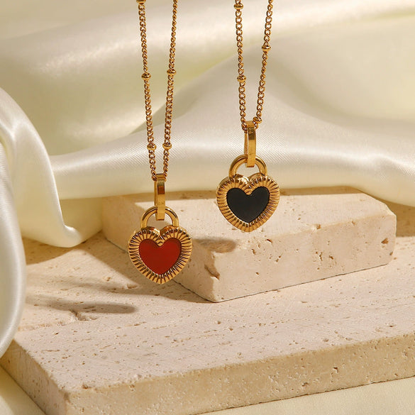 Wholesale Women's Retro Doublesided Love Necklace In Stainless Steel With Geometric Design And Electroplating
