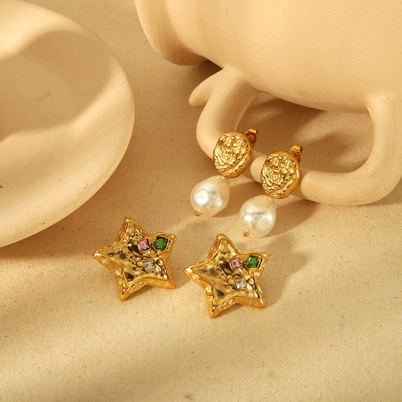 Wholesale Women's Retro Elegant Stainless Steel 18K Goldplated Fivepointed Star Geometric Earrings