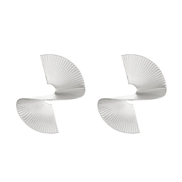 Wholesale Women's Retro Exaggerated Alloy Fan Shaped Irregular Earrings With Geometric Design And Electroplating