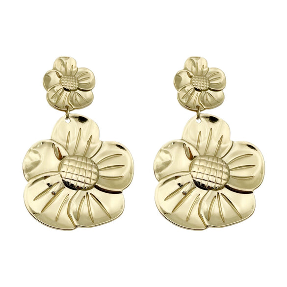 Wholesale Women's Retro Fashion Flower Stainless Steel Earrings With Electroplating