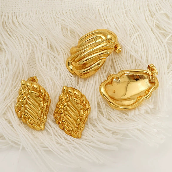 Wholesale Women's Retro Geometric Braided Titanium Steel Electroplated Earrings