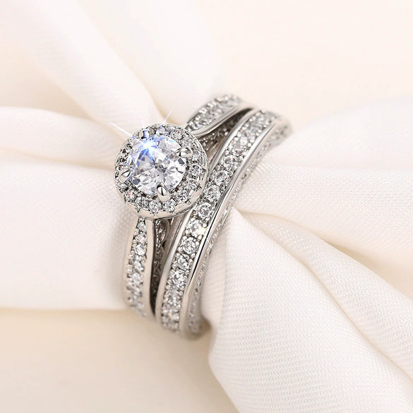 Wholesale Women's Retro Geometric Copper Ring Inlaid With Zircon