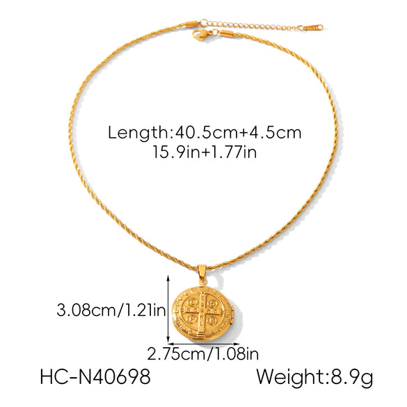 Wholesale Women's Retro Geometric Embossed Electroplated Stainless Steel Fliptop Pendant Twist Chain Necklace Luxury Niche Jewelry