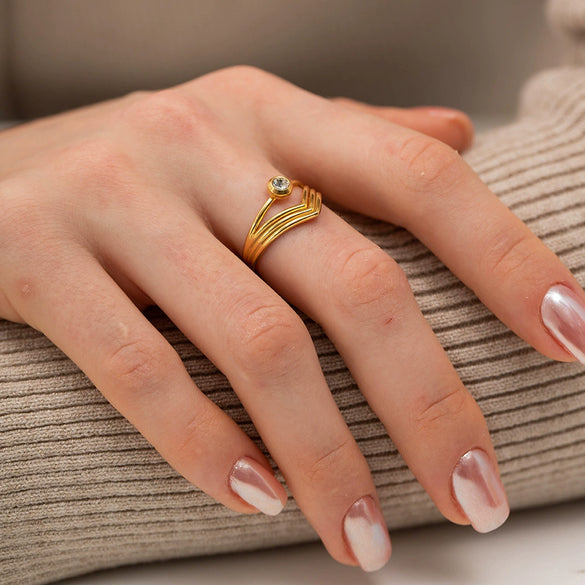 Wholesale Women's Retro Geometric Multi Layer V Shaped Titanium Steel Ring With Electroplating Treatment