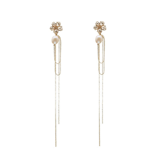 Wholesale Women's Retro Geometric Natural Pearl Earrings With Gold Plated Beads And Tassel Pendant